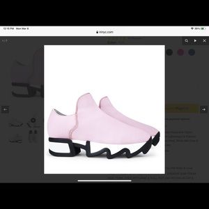 iRi Unisex Pink Neoprene Low Top Sneaker